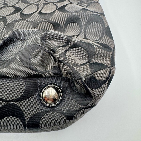 Vintage Coach Soho Black Signature Jacquard Shoulder Bag | Good Used Condition - Picture 6 of 16